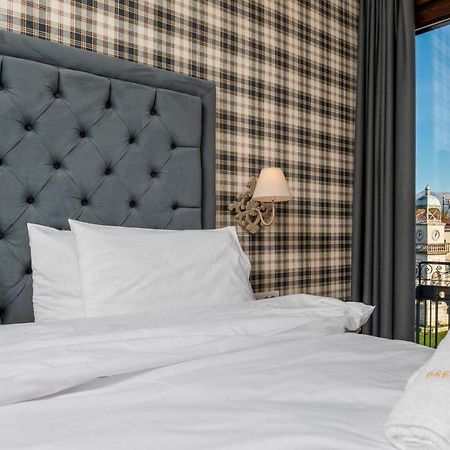 Brettania Hotel Janina Zewnętrze zdjęcie
