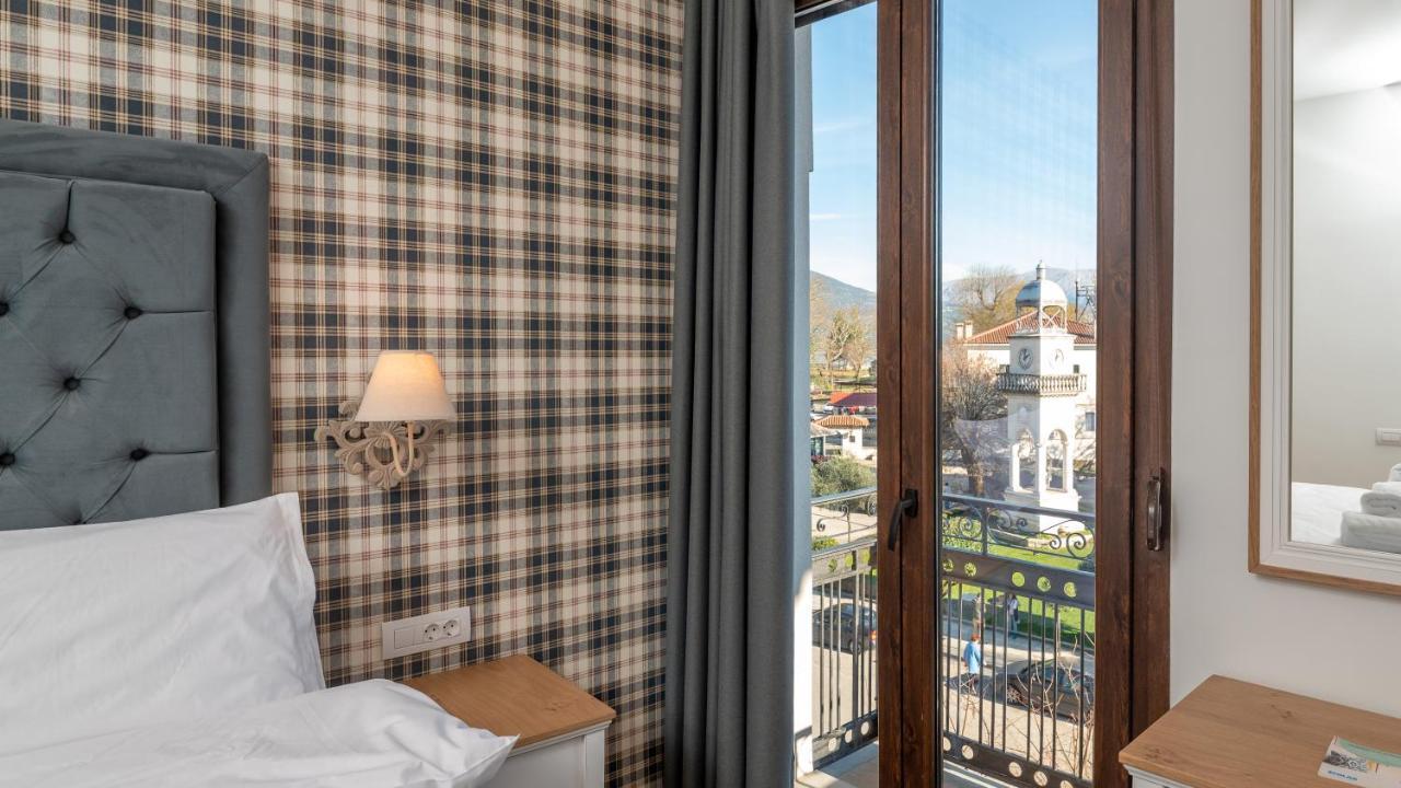 Brettania Hotel Janina Zewnętrze zdjęcie