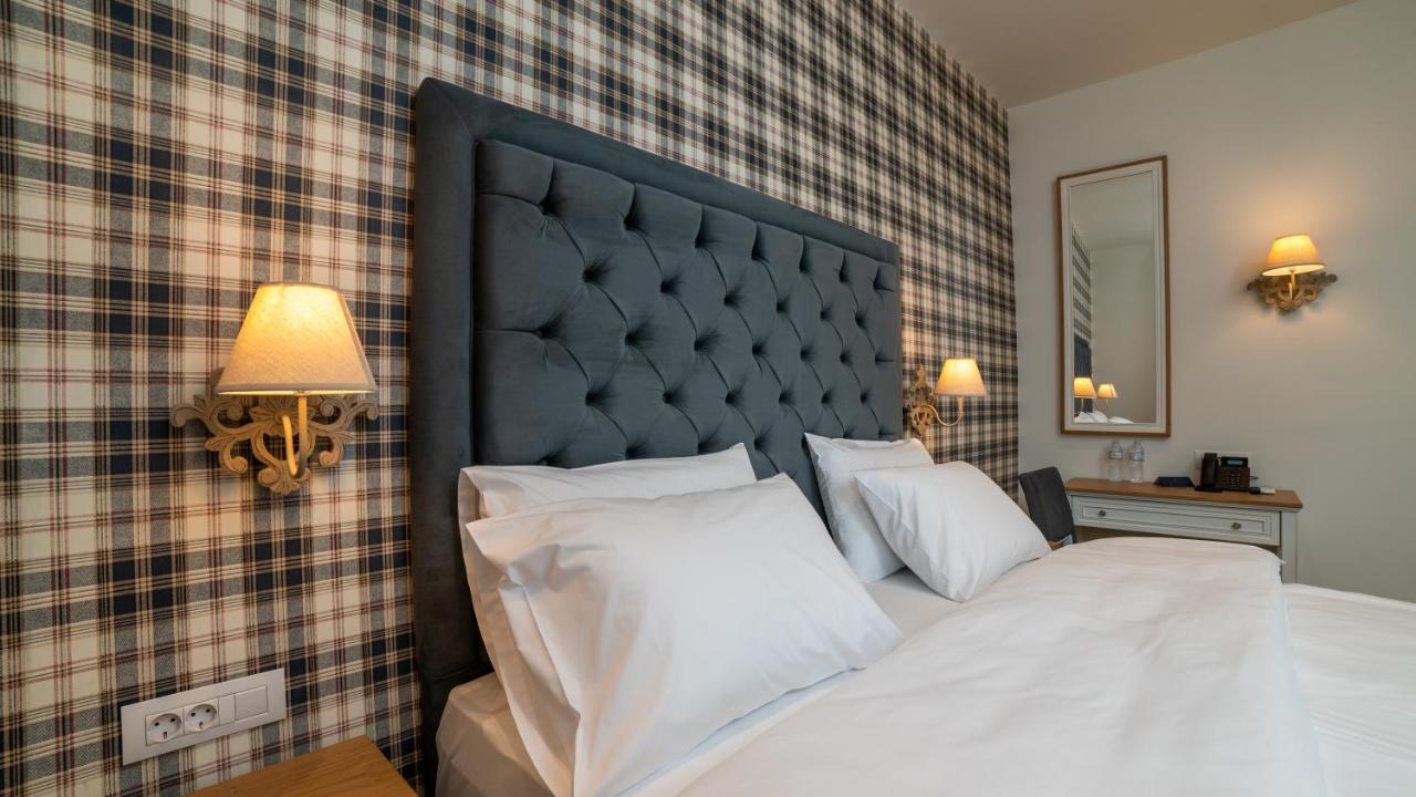 Brettania Hotel Janina Zewnętrze zdjęcie