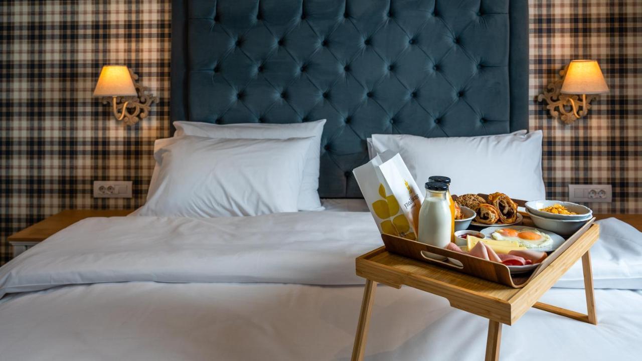 Brettania Hotel Janina Zewnętrze zdjęcie