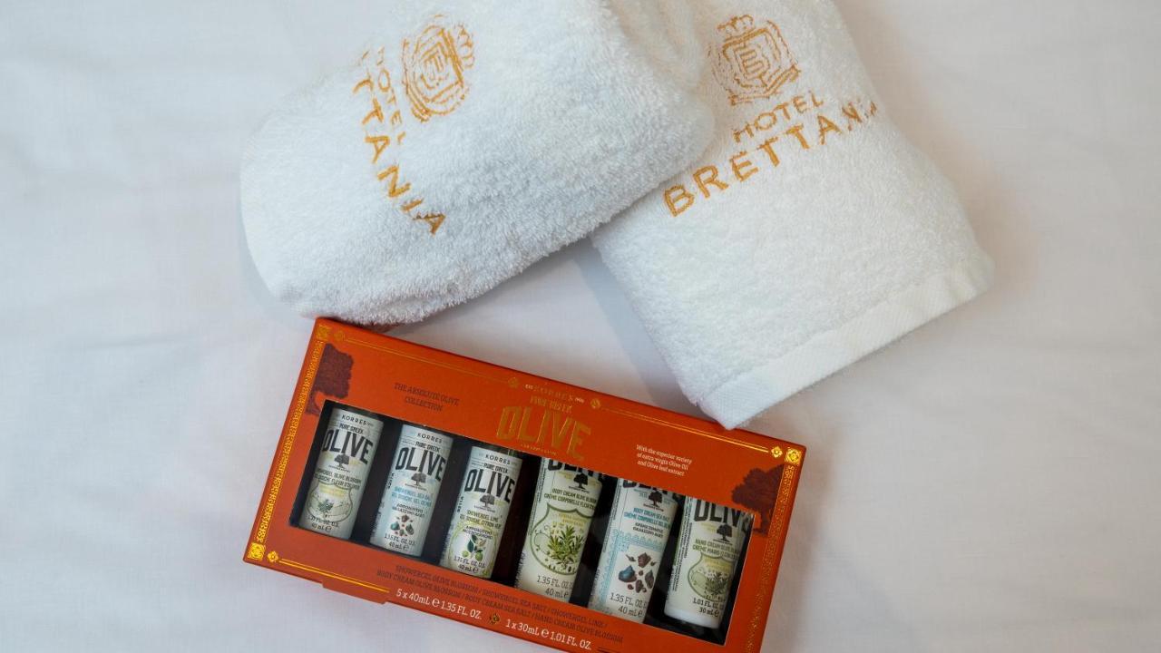 Brettania Hotel Janina Zewnętrze zdjęcie